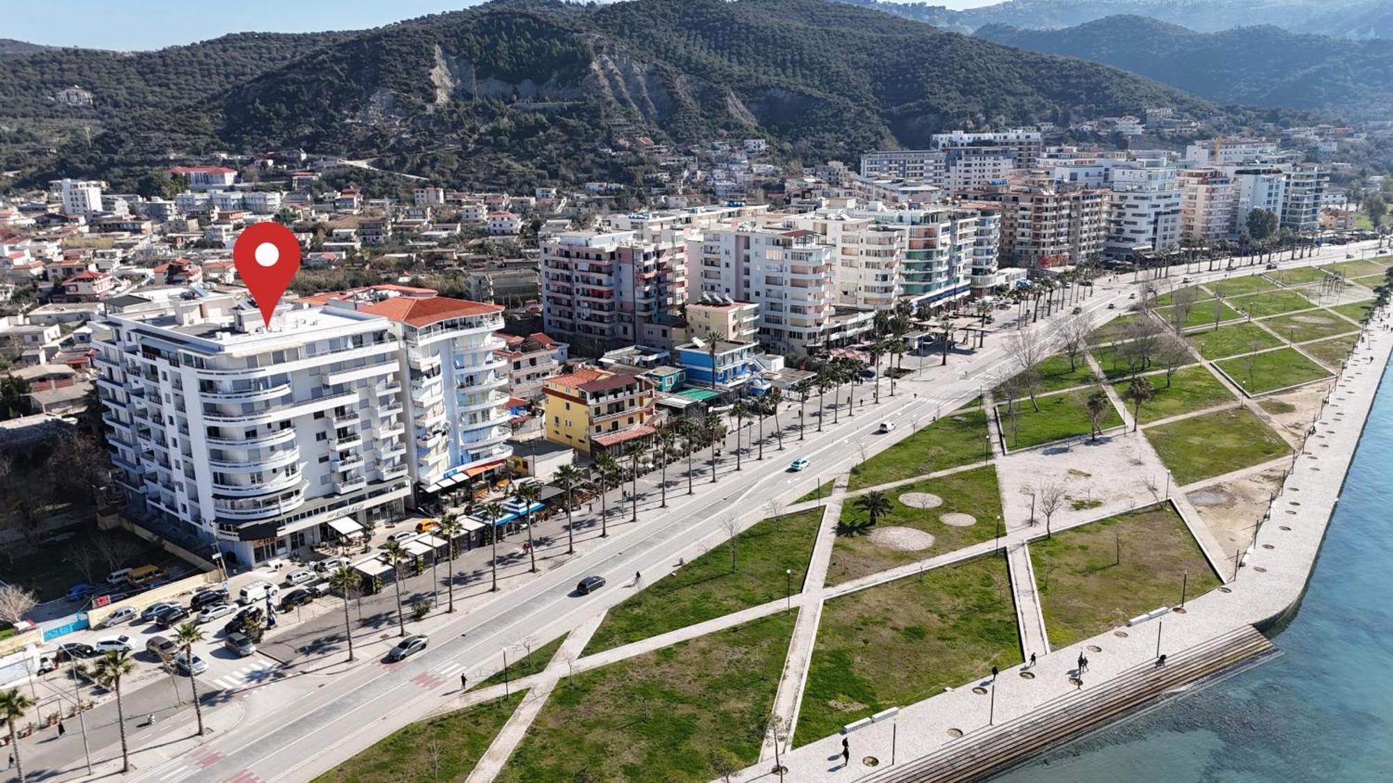 Seascape Apartments Vlorë Exteriör bild